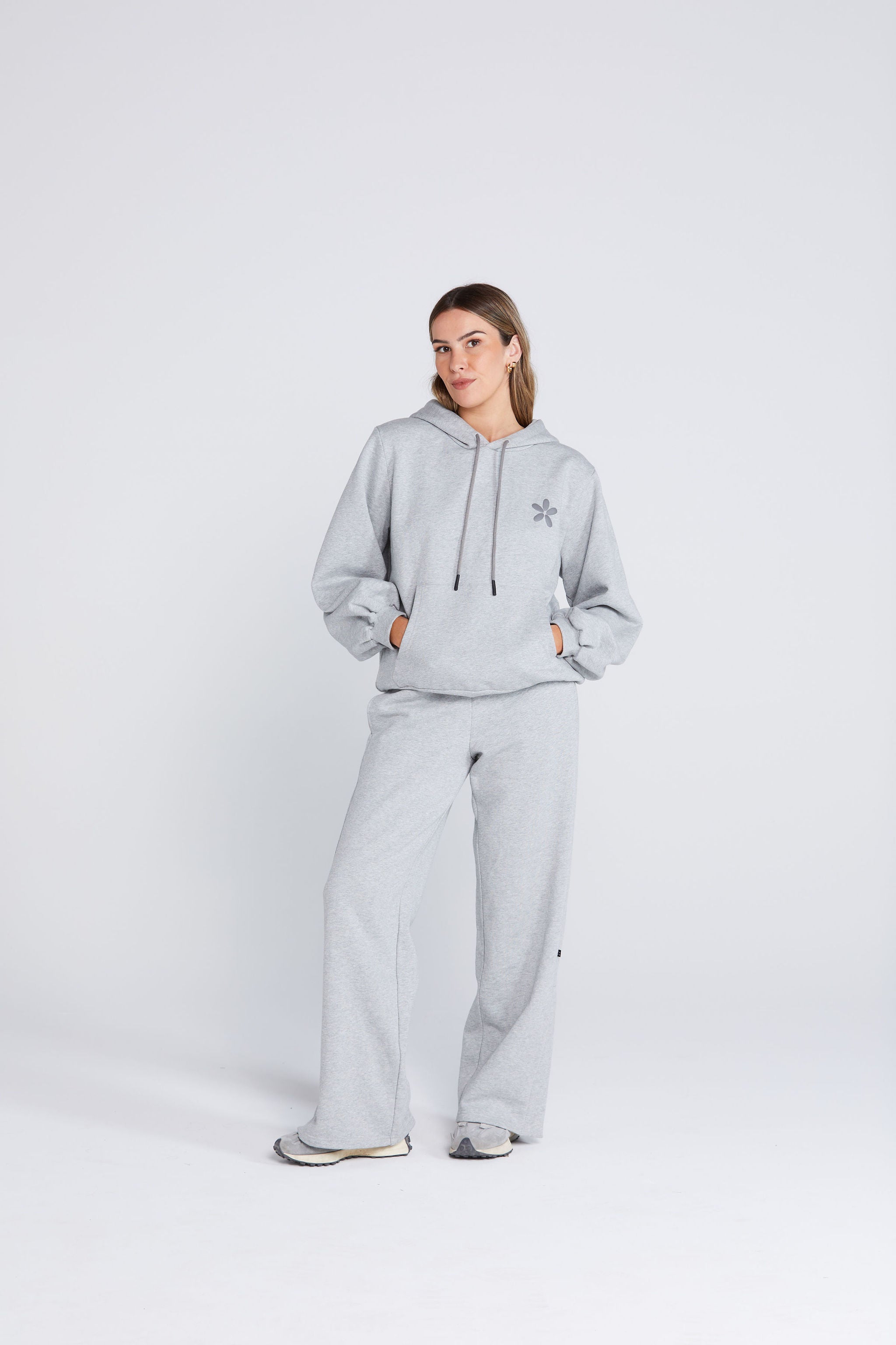 Snappie Trackie - Grey Marle Petal