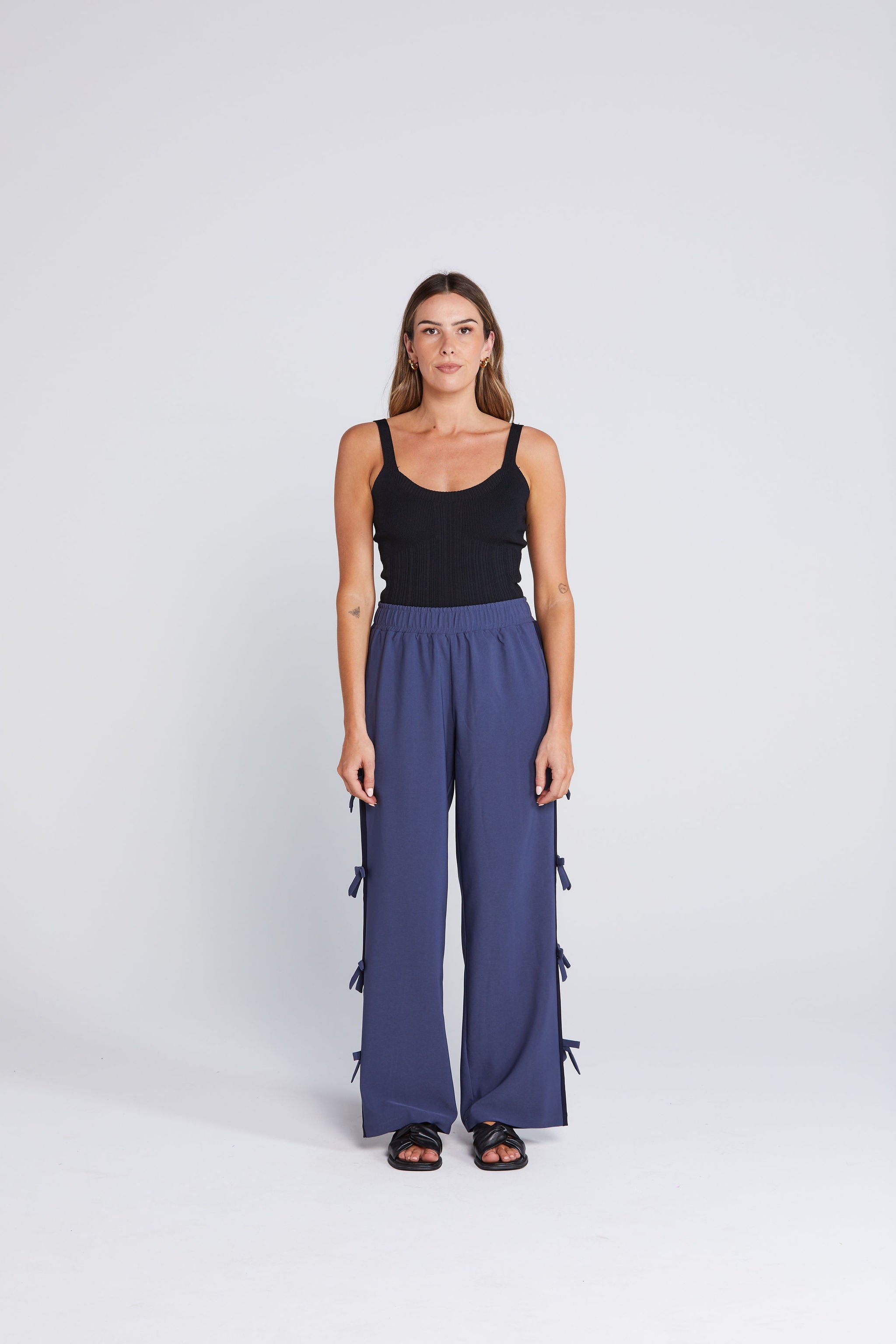 Bowtiful Pant - Navy Oxford