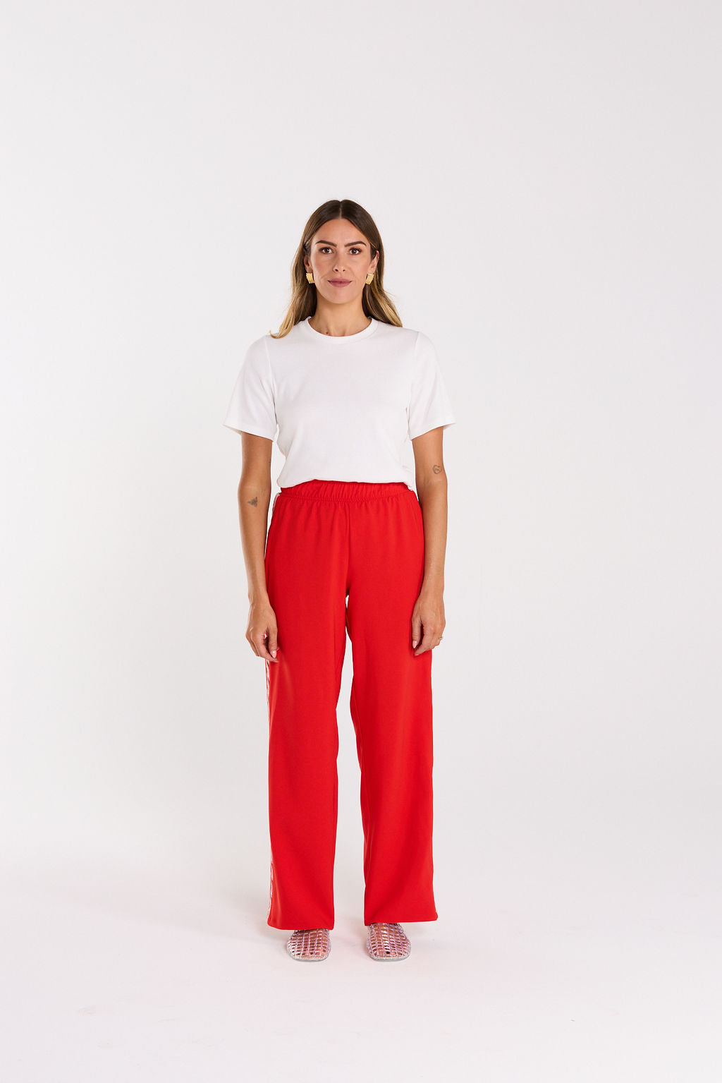 Coming Soon - Nina Pant - Cherry Bomb
