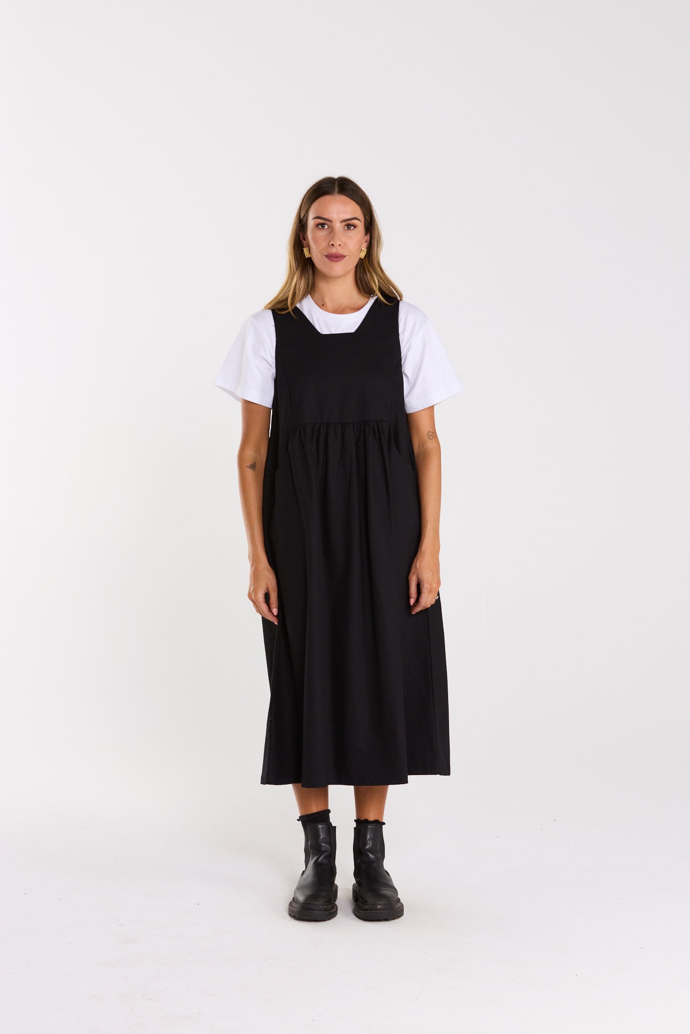 Easeful Dress - Black