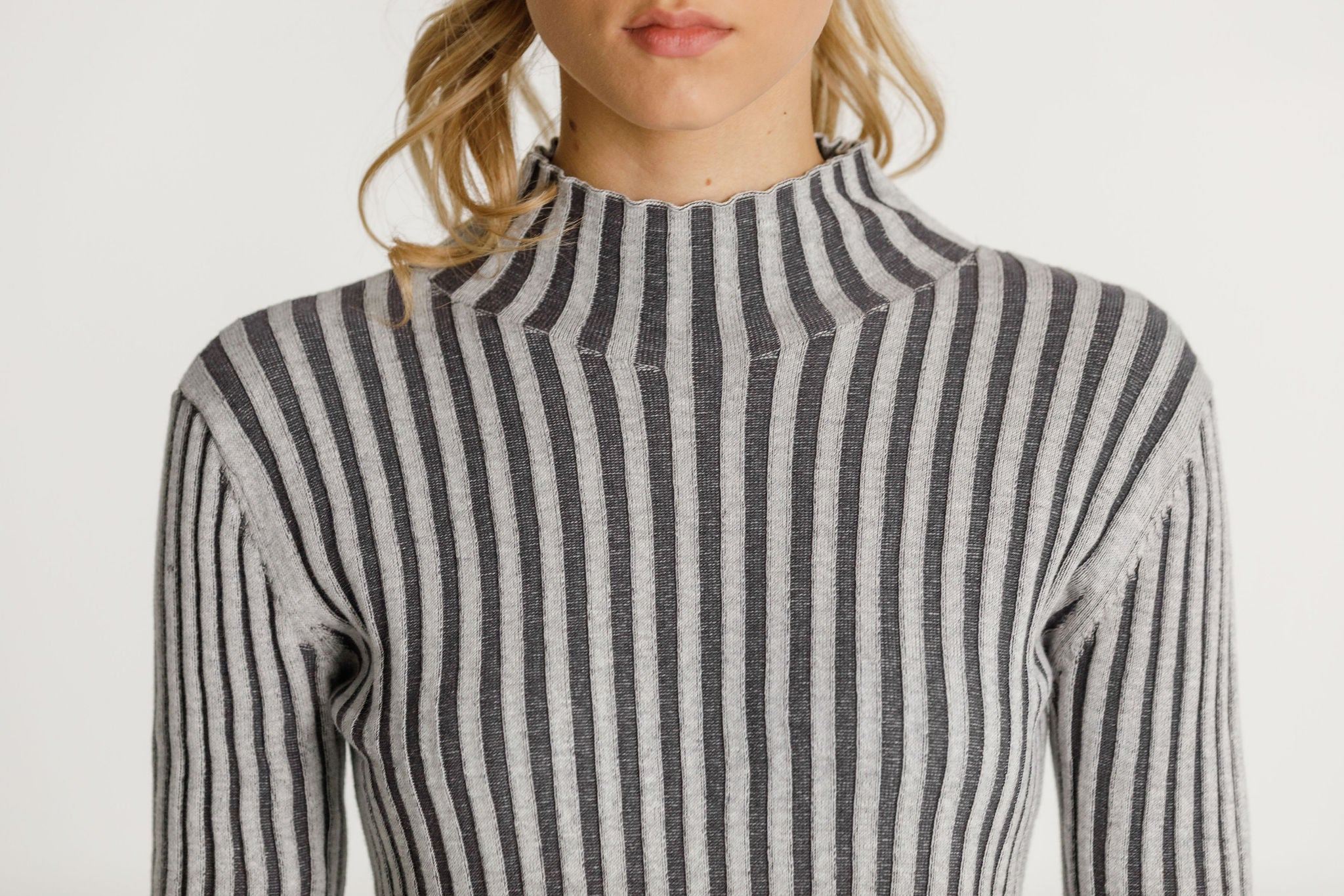 Turtle Neck - Sale - Black/Grey Stripe